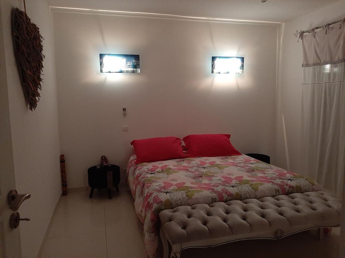 Bed and Breakfast Les Collines D'Ugernum Beaucaire  Exterior foto
